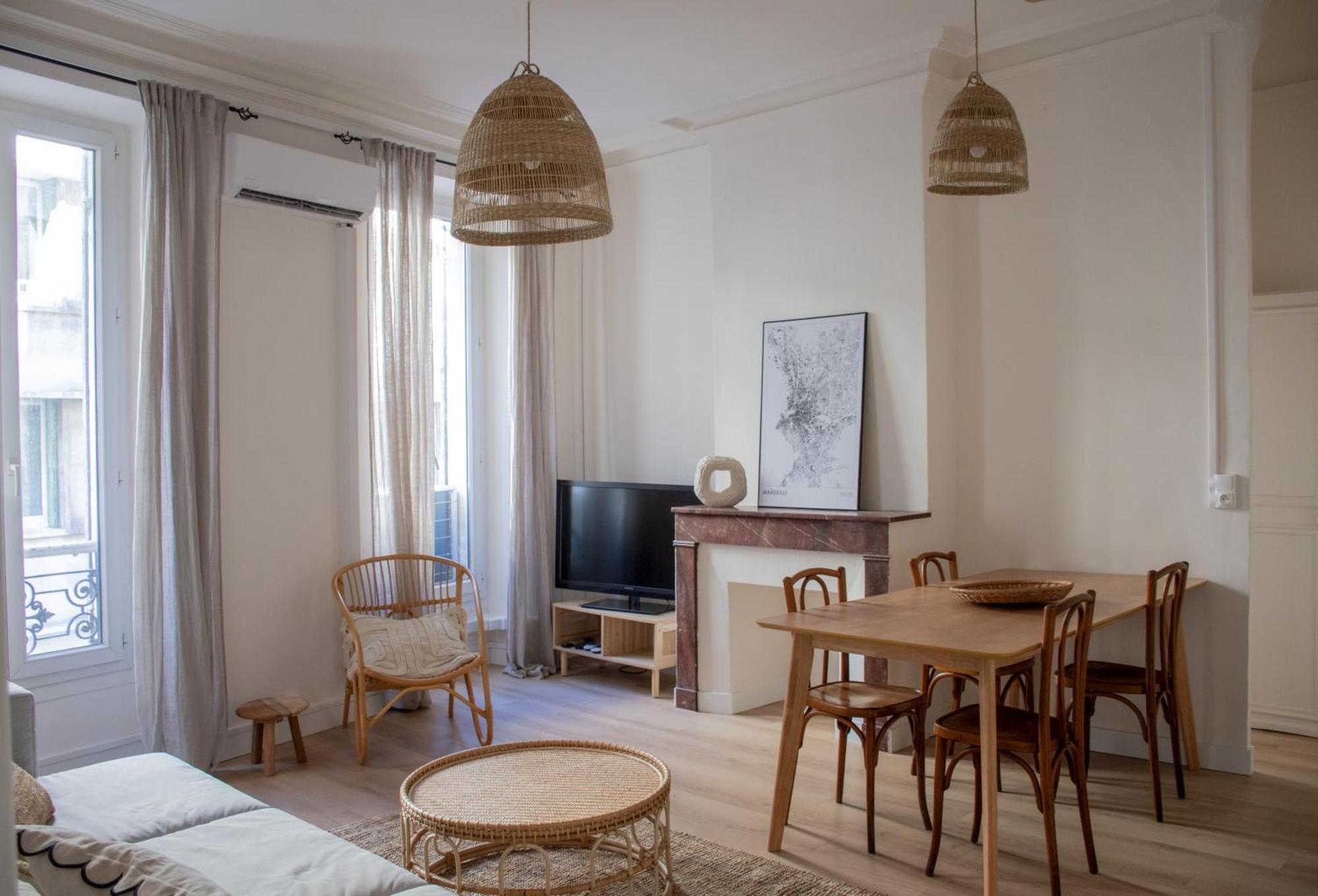 شقة Cozy Flat Fully Renovated By Interior Designer مارسيليا المظهر الخارجي الصورة